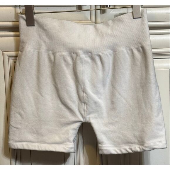 ZARA Women's High Waisted Stretchy Lounge Seamless Shorts White Medium - Picture 6 of 7